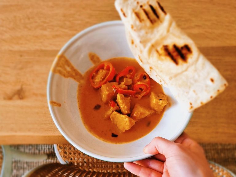 Butter chicken met tofu.