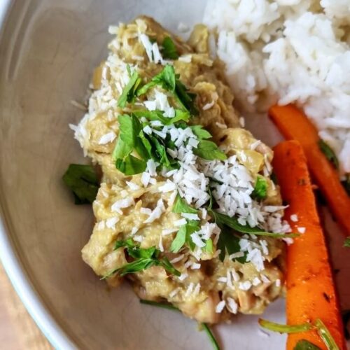 Vegan rendang met jackfruit.