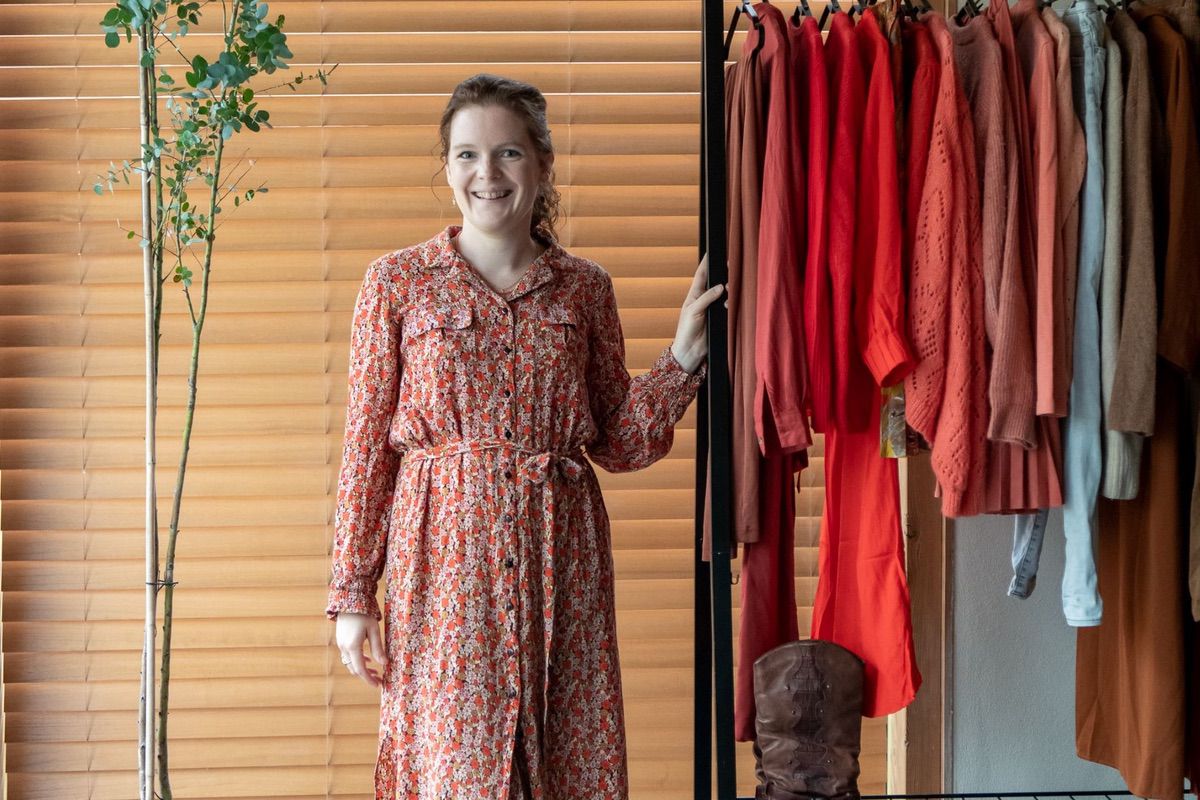 Een capsule wardrobe met precies genoeg kleding.