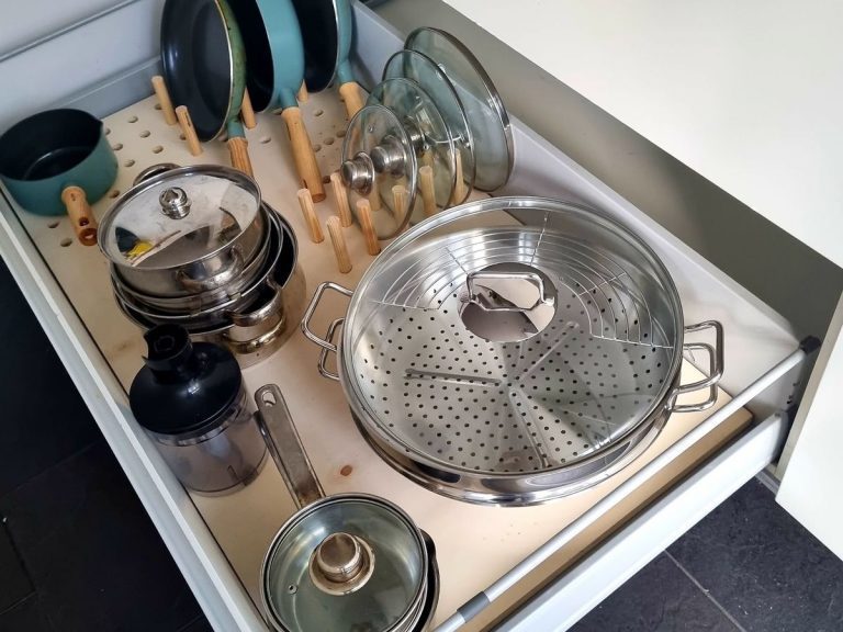 Pannen opbergen: DIY organizer pegboard.