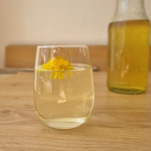 Paardenbloemen limonade.