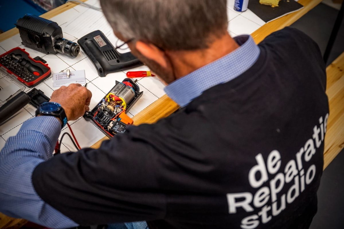 Karwei Reparatiestudio.