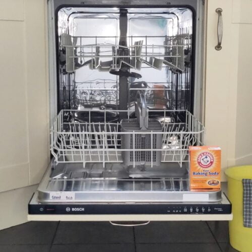 Eco-friendly cleaning: here's how to get your dishwasher spotlessly clean.