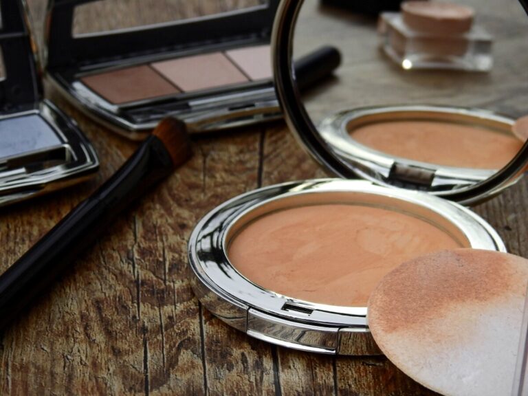 Hoe vind je duurzame foundation en concealer?