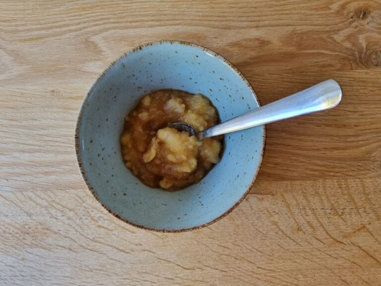 Zelf appelmoes maken met een vleugje kaneel.
