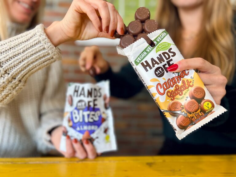 Genieten van vegan chocolade met Hands Off My Chocolate.