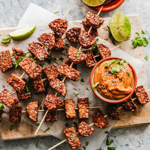 Recept vegan pindasaus, bord vegan saté.