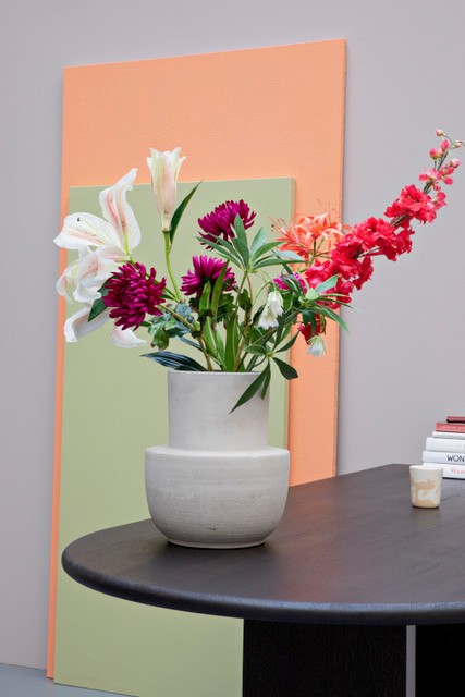 Reflower artificial flowers subscription.