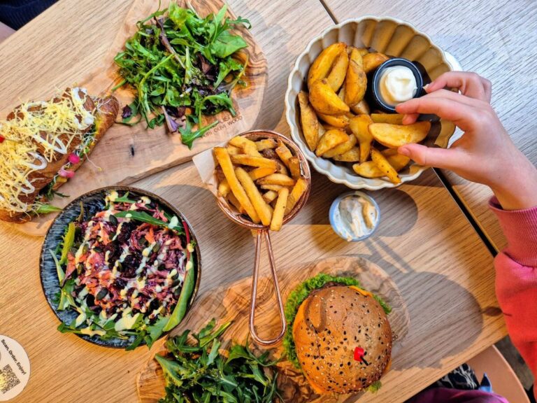 Copper Branch Utrecht, vegan restaurant.