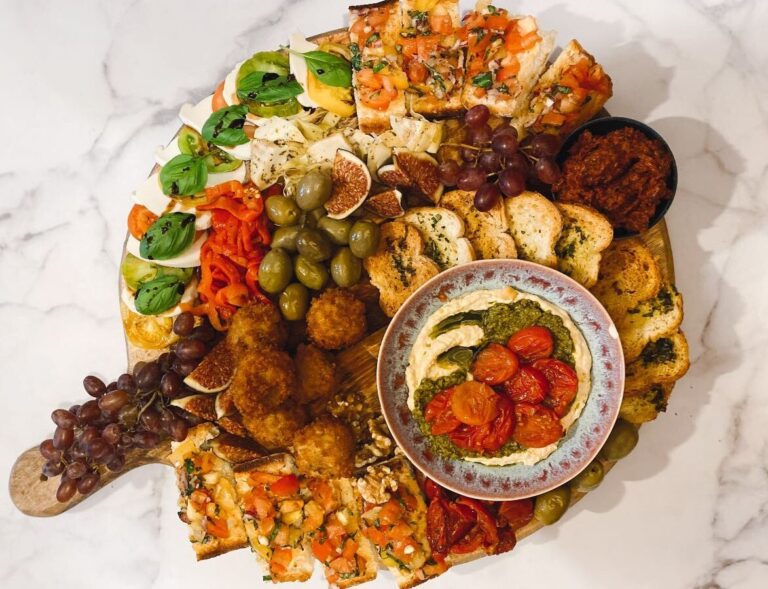 Vegan Italiaanse borrelplank.