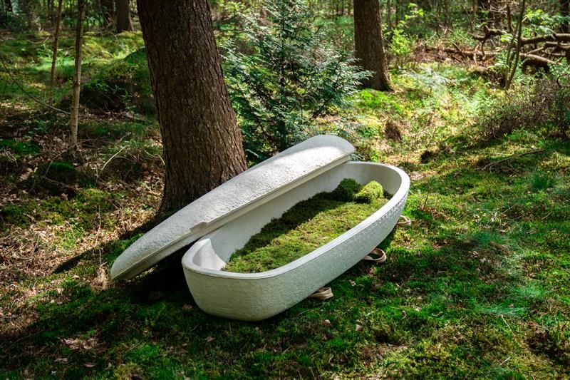 Duurzame uitvaart natuurbegraafplaats.