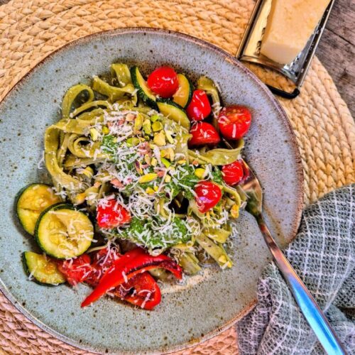 Pastasaus: rucolasaus.