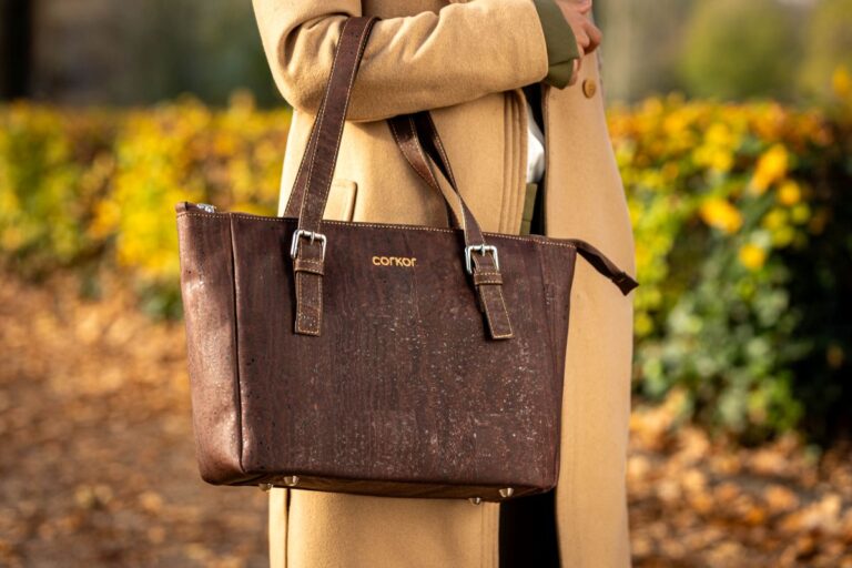 Rooted in Nature: vegan tas van kurk.