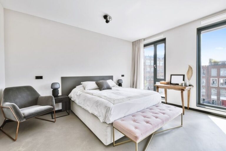 Microcement durable floor.