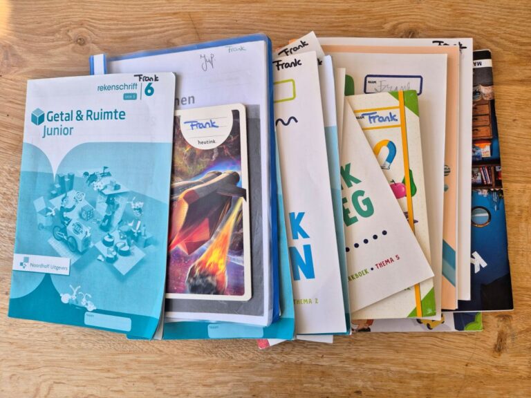 Verspilling schoolboeken.